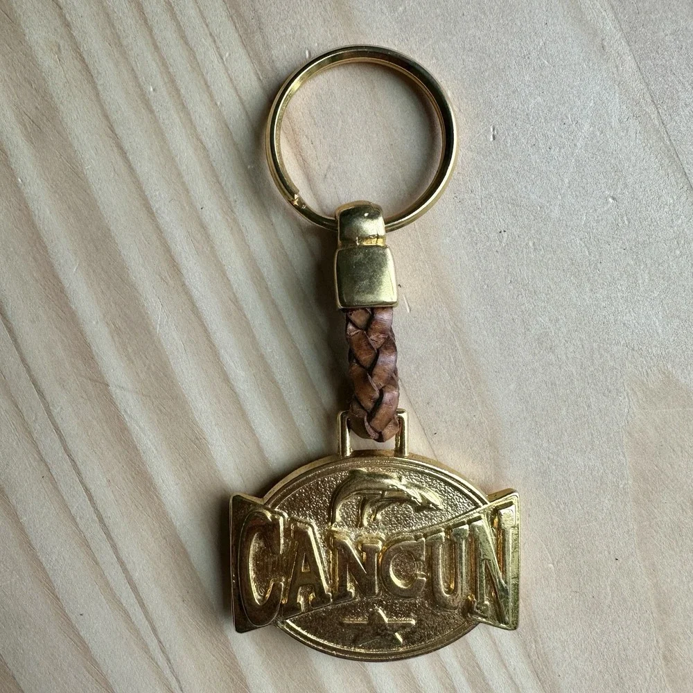VTG  Souvenir Keychain Ring 3.5